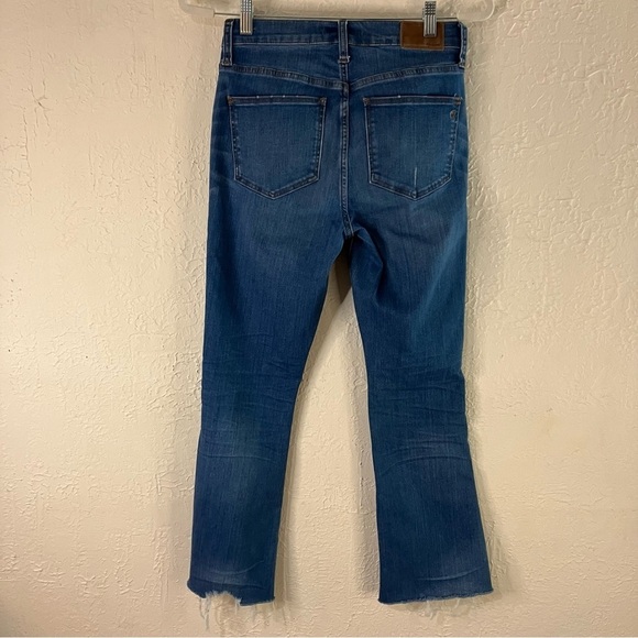 Madewell Cali Demi-Boot Jeans in Bronson Wash: Button Front Edition - Picture 7 of 11